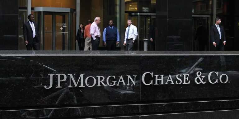 Akcje JPMorgan Chase (JPM)