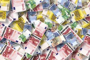 Mnóstwo banknotów euro