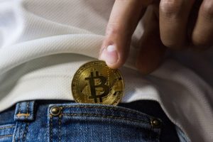bitcoin chowany do kieszeni